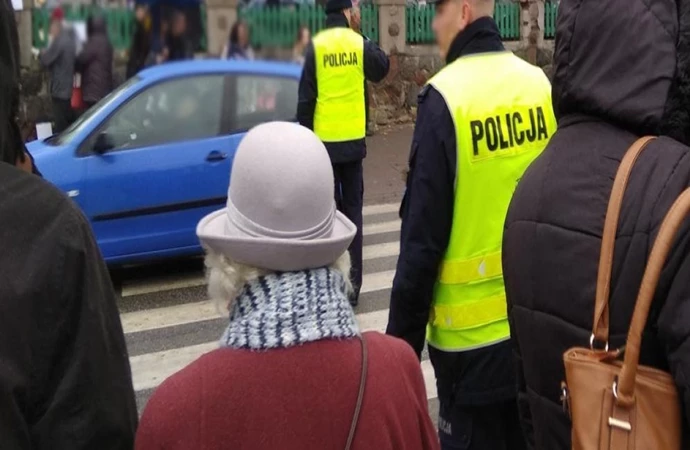 Z policyjnych statystyk wynika, że na drogach Warmii i Mazur było bezpieczniej.